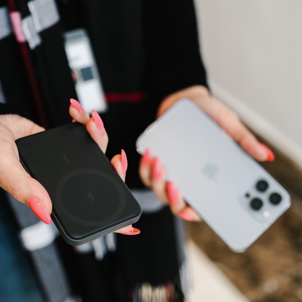 Anker 2-in-1 Magnetic Wireless Charger MagGo (Black)