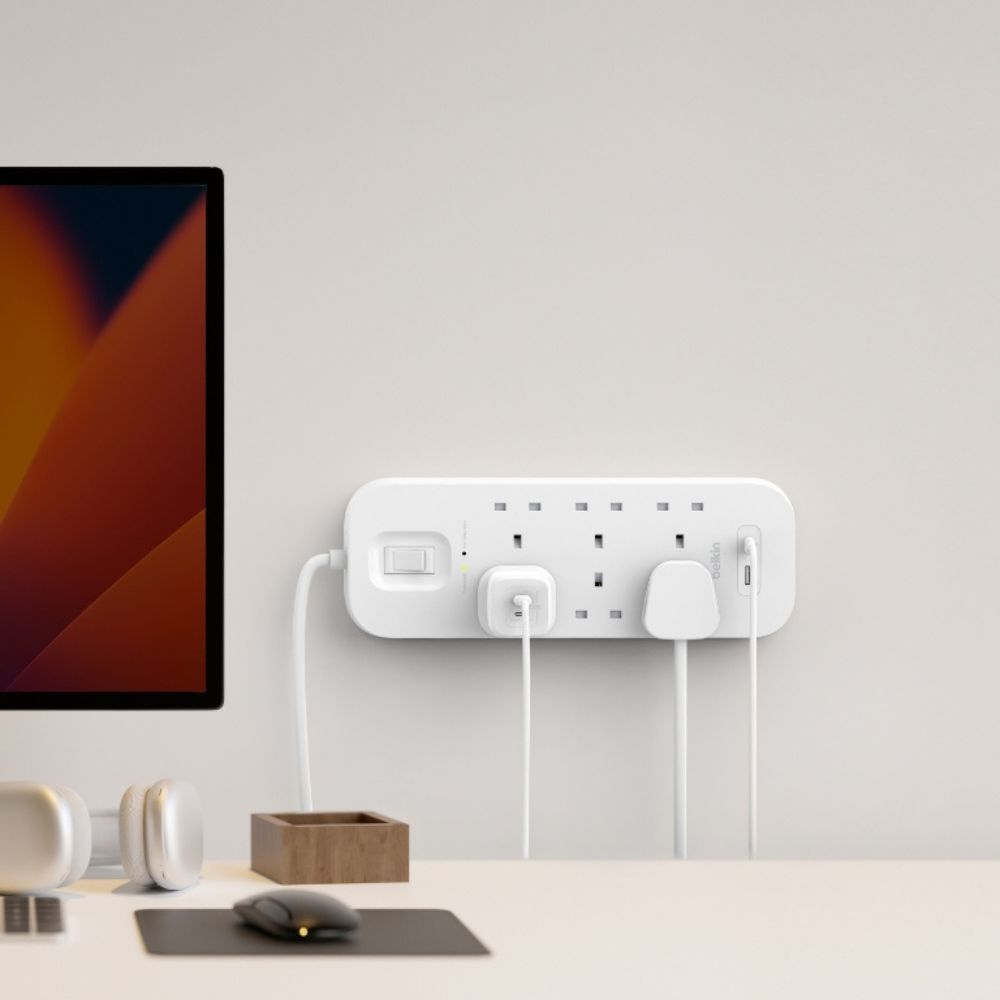 Belkin 6-outlet Surge Protector 18W, USB-A & USB-C Ports 2M