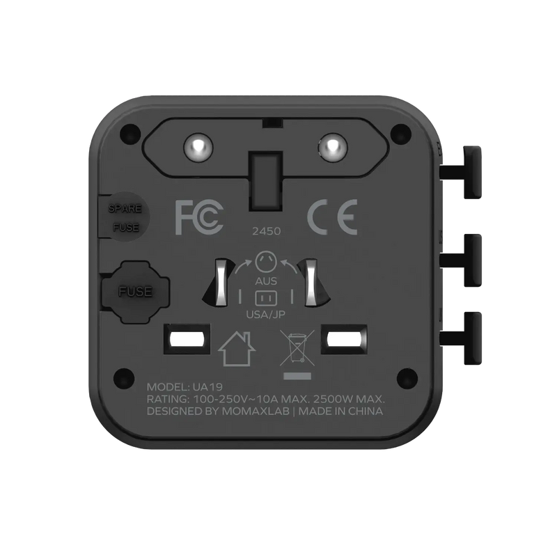Momax 1-World Travel Adaptor 