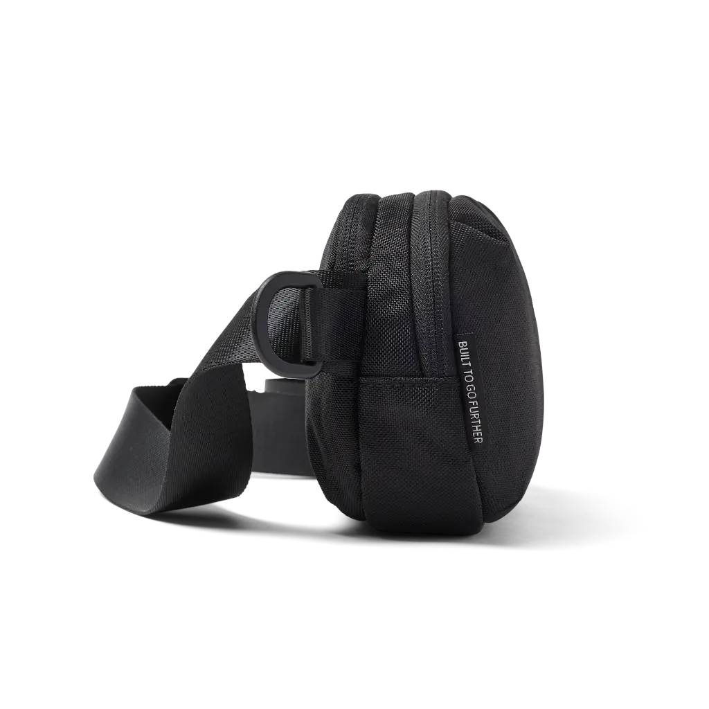 UAG Sling Standard Issue 1L (Black)