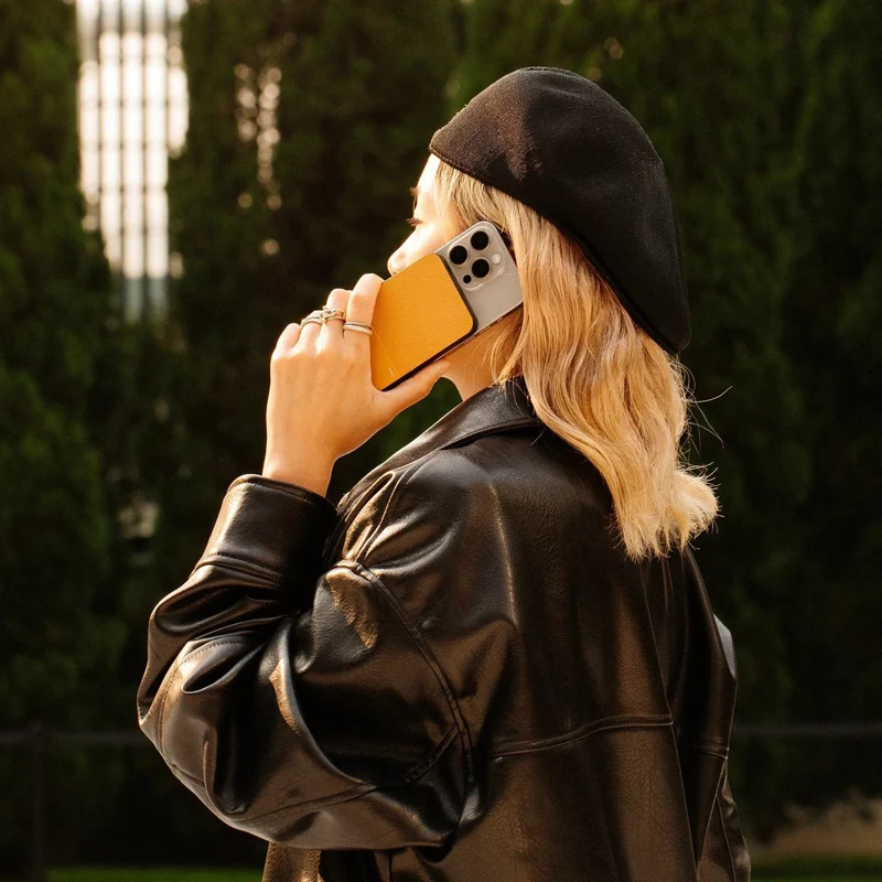 Native Union (Re) Classic Magnetic Power Bank 5000mAh Qi2 (Tan)