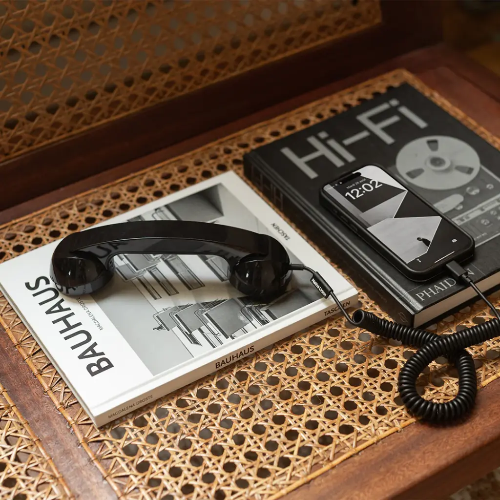 Native Union Pop Phone (Black)