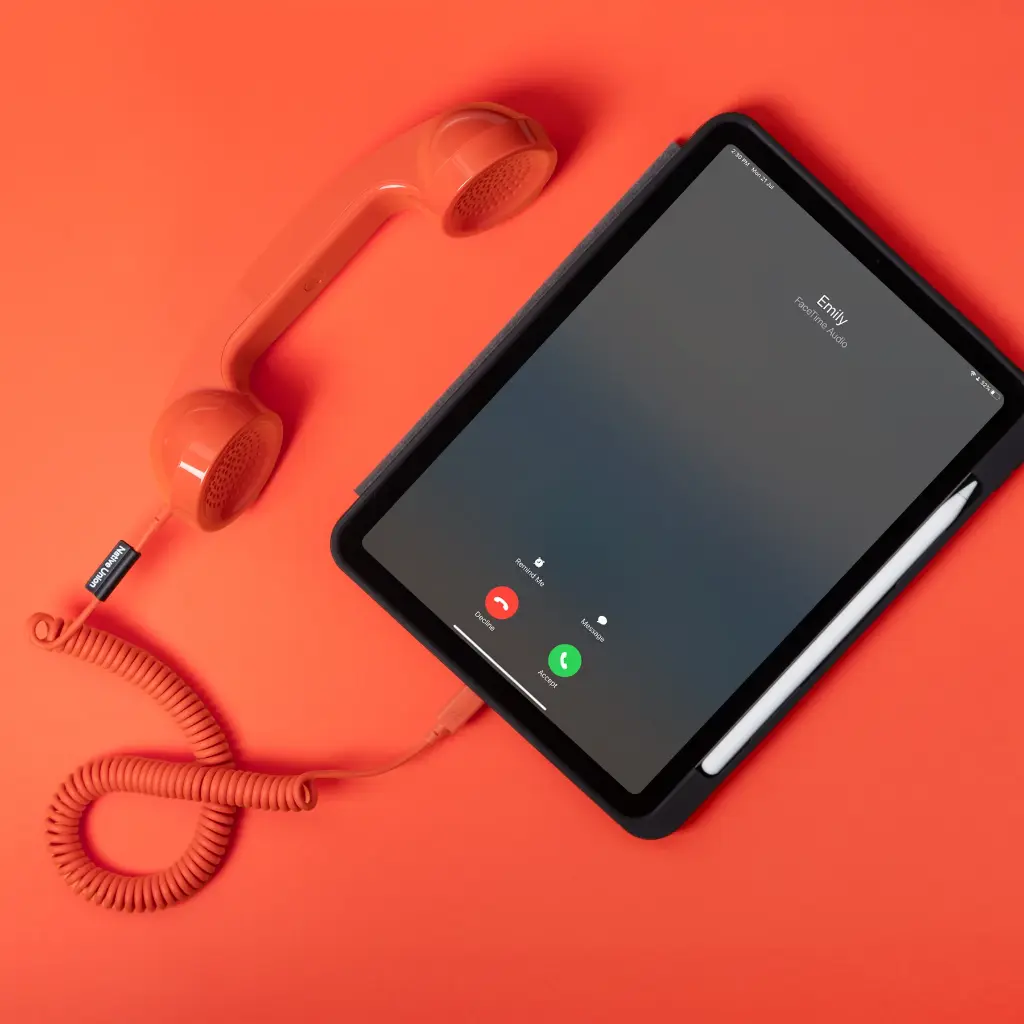 Native Union Pop Phone (Alarm Red)