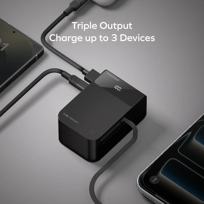 Momax 1-PAC Pass Mini+ 10000mAh 2 in 1 Battery Pack With Built-in Retractable Cable (Black)
