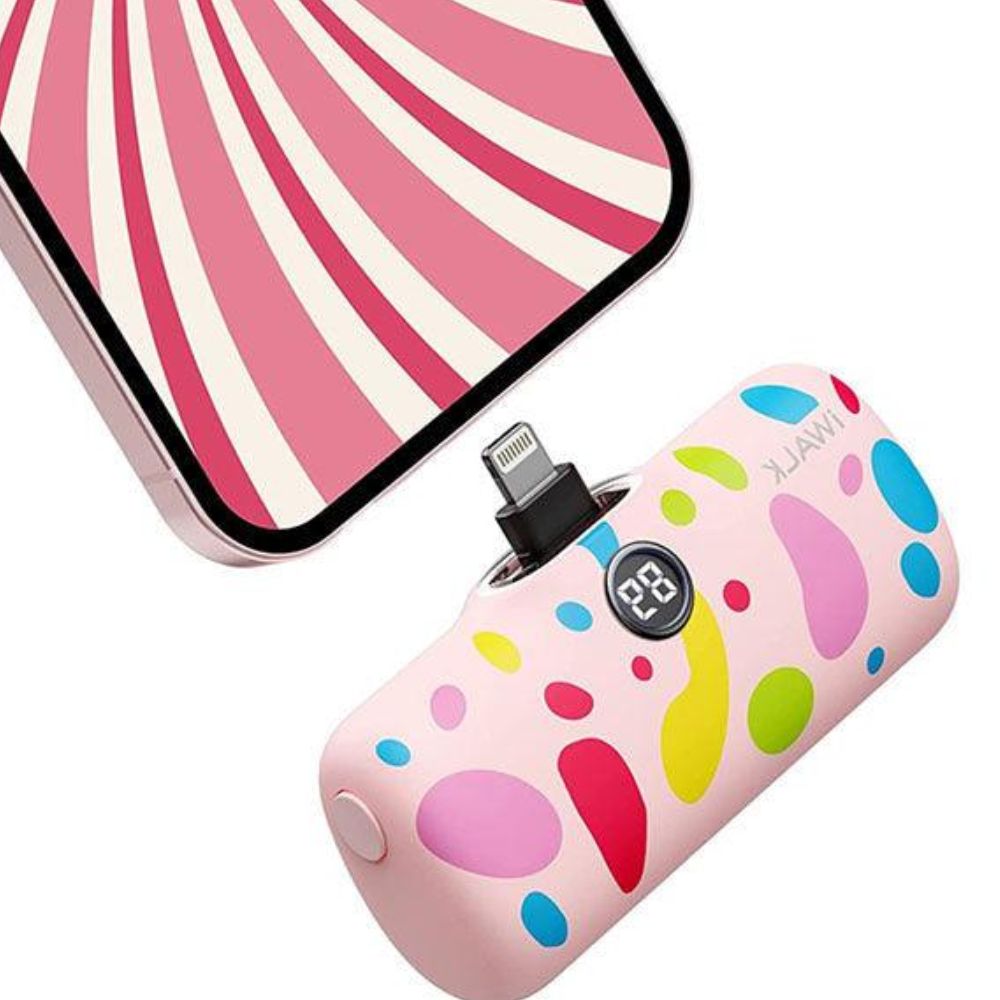 آي ووك بطارية متنقلة موصل لايتننق سعة 4800 مللي أمبير (وردي)